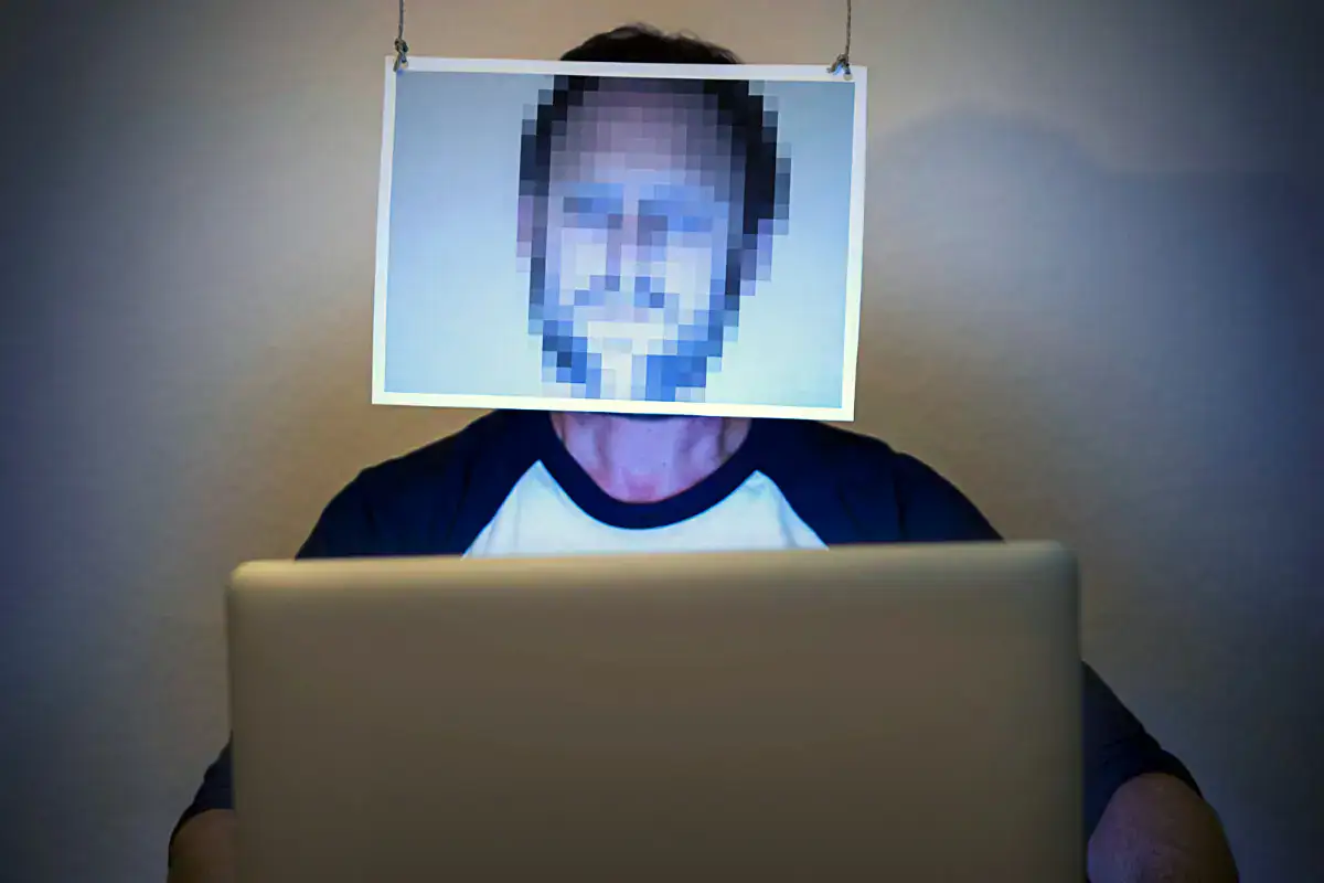Website Visitors Can Reveal Themselves